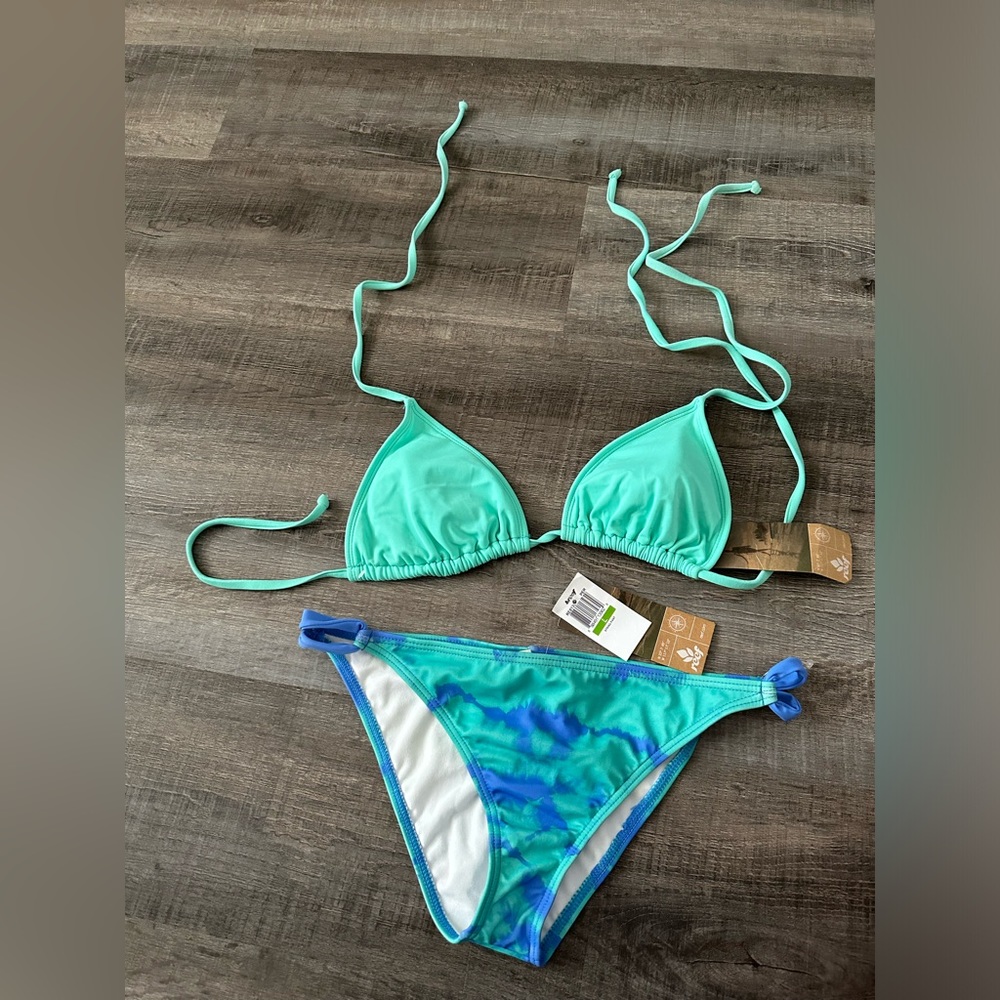 NWT Reef Bikini - Picture 2 of 4